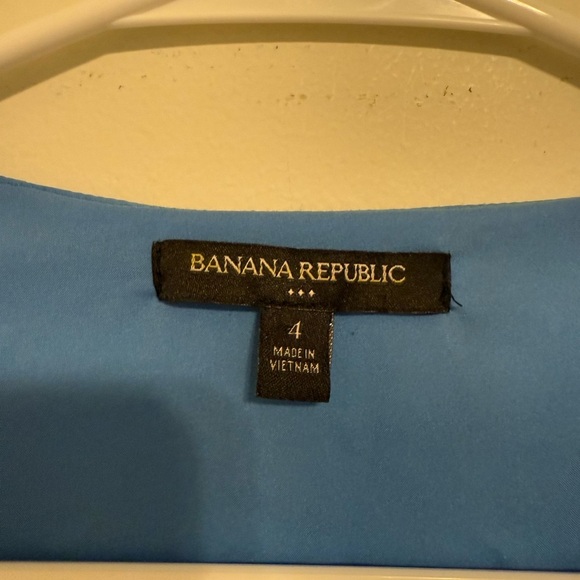 2/$30 Banana Republic - Blue Floral Mini Short Sleeve Wrap Dress - Picture 8 of 10